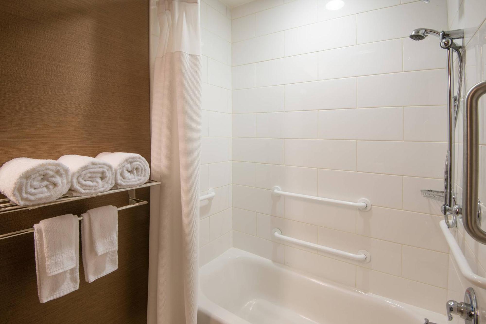 Fairfield Inn & Suites By Marriott Fort Wayne Southwest Ellison Ngoại thất bức ảnh